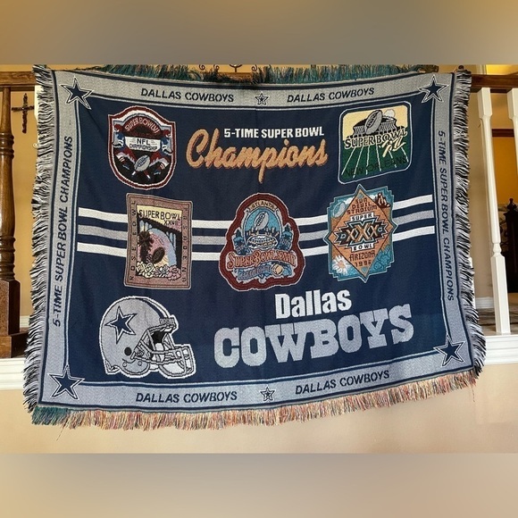 NFL Dallas Cowboys Championship 48"x64" Woven Tapestry Throw Blanket​​​​​​​​ - Picture 1 of 9